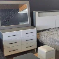 تعدادی تخت به دلیل تغییر دکور|تخت و سرویس خواب|یزد, |دیوار