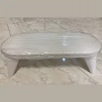 زیردستی ناخن سفید