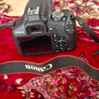دوربین کانن D2000 نو نو