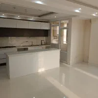 ۵۰ متر/ساختمان خلوت/با دسترسی