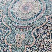 فرش و دو عدد قالیچه ست هم