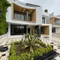 ویلا-نما-مدرن-با-استخر-و-روف-بی-نظیر