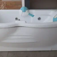 یک دستگاه وان جکوزی
