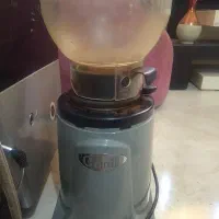 دستگاه قهوه ساز وگا ایتالیایی ویکدستگاه آسیاب|کافی‌شاپ و رستوران|بندرعباس, |دیوار