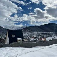 اجاره کلبه سوئیسی|اجارهٔ کوتاه‌مدت ویلا و باغ|کجور, |دیوار