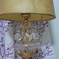 آباژور سالم وتمیز با آویزه کریستال