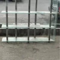 ویترین شیشه ای فروشگاه مغازه