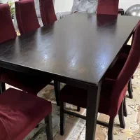 میز بزرگ چوبی