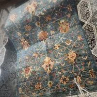 تعدادی فرش دست بافت نو سلطان آباد به فروش میرسد