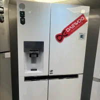 ساید دوو ۳۴ فوت دوراین دور سفید