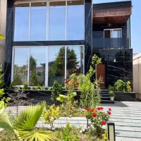 ویلا-مدرن-تمام-شیشه-ای-350متری-باطراحی-خاص