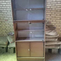قفسه چوبی کتاب