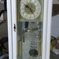 ساعت زیبا ایستاده دکوری