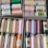 تعداد زیادی نخ گلدوزی جنس عالی در رنگهای مختلف