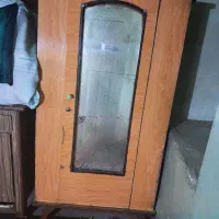 کمد ایستاده تمیز