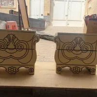 تخت و پاتختی و آینه در حد نو