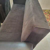 یه دونه مبل تخت شو ۳ نفره سایز بزرگ و دوتا تک نفره