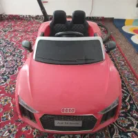 ماشین شارژش آئودی وکفش اسکیت