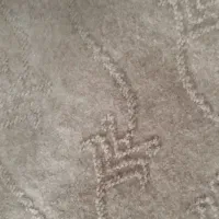 چند عدد موکت سالم رنگ کرم قهوه ای