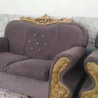 مبل ۹ نفری با ۳ نا میز عسلی در حد نو