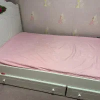 ست کامل اتاق خواب دخترانه تخت کمد لباس ویترین
