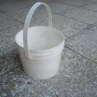 سطل پلاستیکی