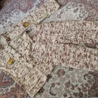 یک دست لباس نظامی ارتش نو نو هست