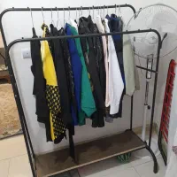 رگال لباس|بندرخت و رخت‌آویز|رشت, کوی غلام نیا|دیوار