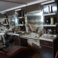 دکورآرایشگاه مناسب برای مردانه زنانه|آرایشگاه و سالن‌های زیبایی|حمیدیا, |دیوار