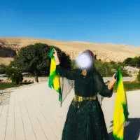 لباس محلی|لباس|شیراز, قلعه نو|دیوار