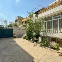 منزل کلنگی۳طرف راه۲۲۰متر زمین۴۵۰مترزیربنامشتاق دوم|فروش زمین و ملک کلنگی|اصفهان, مهرآباد|دیوار