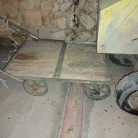 گاری چهار چرخ