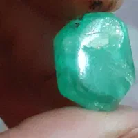 زمرد وشهاب سنک