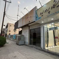 مغازه ۲دهنه متراژ ۹۰ متر مرکز شهر جنب شهرداری