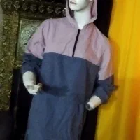 تعدادی هودی در چند رنگ