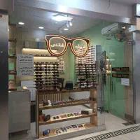 فروش تمام تجهیزات عینک فروشی