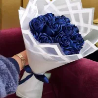 گل روبانی قرمز شاین و ساده|گل مصنوعی|شیراز, کوشک میدان|دیوار