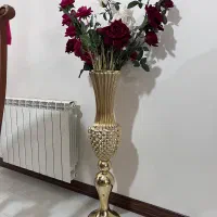 گل و گلدان