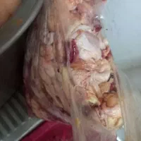 پوست مرغ فروشی تازه