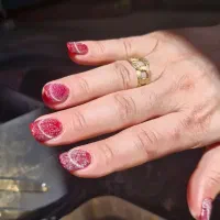 مدل برای خدمات کاشت و ترمیم ناخن دست|خدمات آرایشگری و زیبایی|پاکدشت, شهرک انقلاب|دیوار