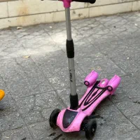 اسکوتر برند feile رنگ زرد و صورتی