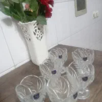 بستی خوری و گلدون