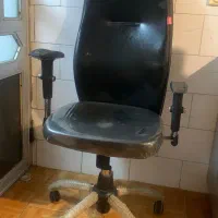 صندلی اداری مدل یگانه