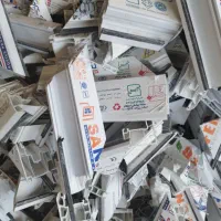 به چند نفر کارگر خانم نیازمندیم