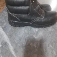 کفش ایمنی نو .استفاده نشده.