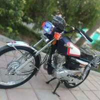 موتور سیکلت همتاز