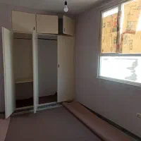 هم خانه آقاتا۲۸سال|اجارهٔ آپارتمان|کرج, حاجی آباد|دیوار