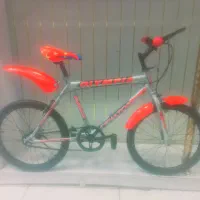 دوچرخه ۲۰ ساده تمیز تمیز سالم بدونه هیچ عیبی|دوچرخه، اسکیت، اسکوتر|قم, شاه ابراهیم|دیوار