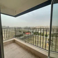 آپارتمان-105-متری-کلیدنخورده-سازه-برند-پنجره-قدی