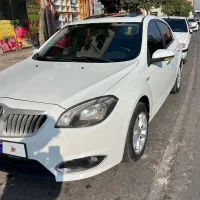 برلیانس ۳۲۰